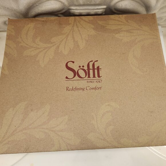 NEW SOFFT women's "Lalana" boots in black. Leather. NIB. Size 9 - Picture 10 of 11